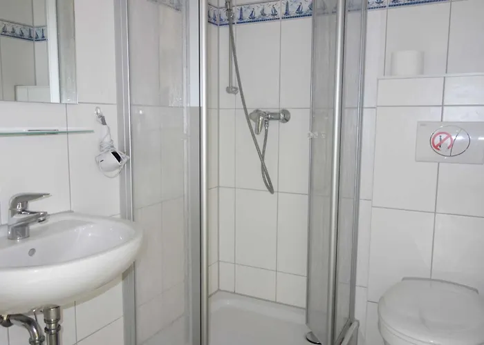 Kuestenwald - Ferienzimmer Grosser Eikkater 8