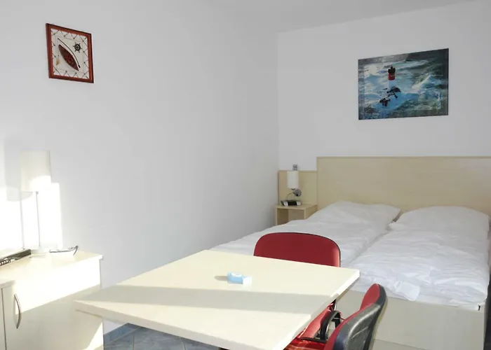 Kuestenwald - Ferienzimmer Grosser Eikkater 8 *